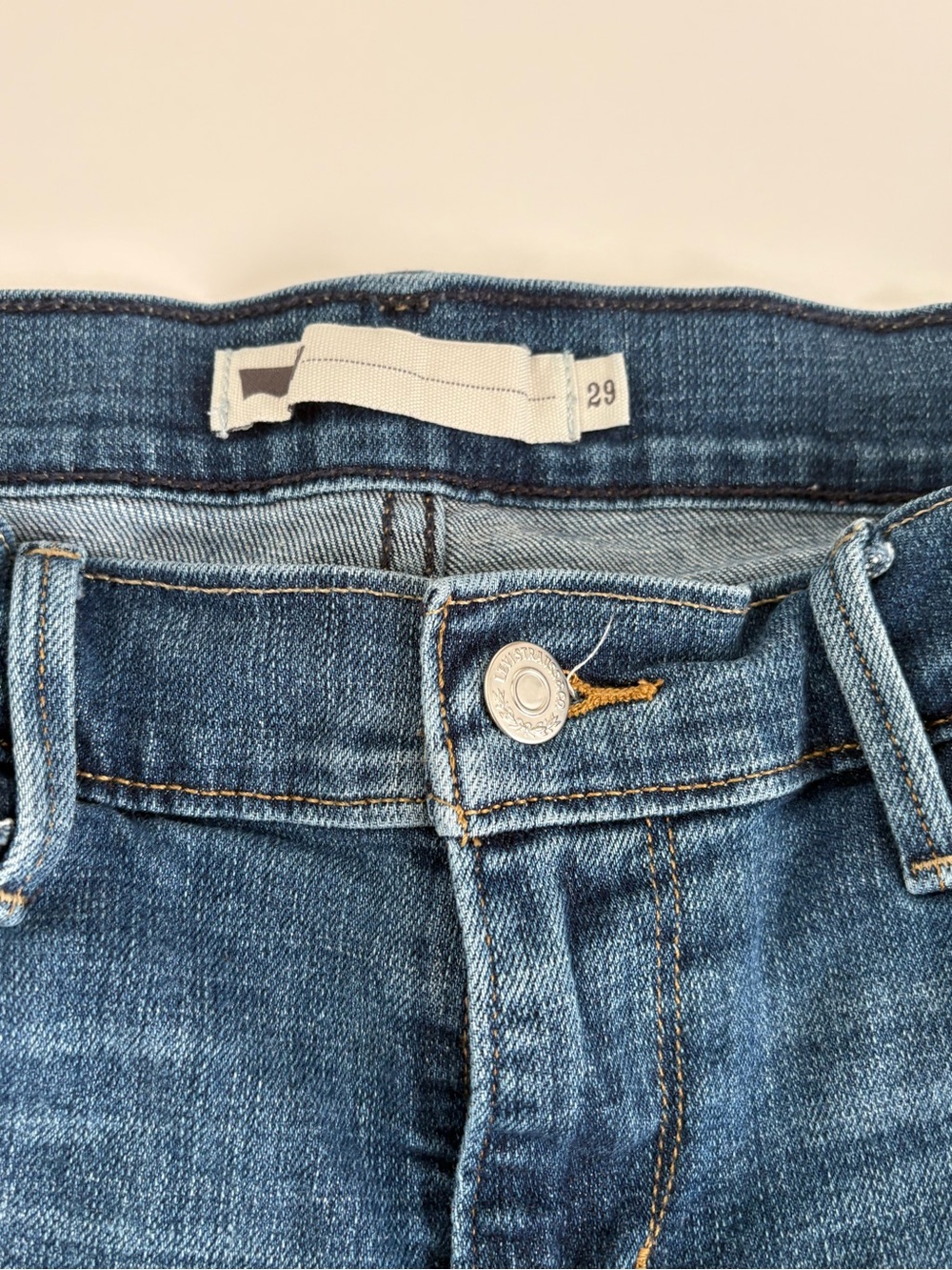 Levi's Dark Blue Rolled-Hem Denim Shorts Size 29 - Picture 5 of 5